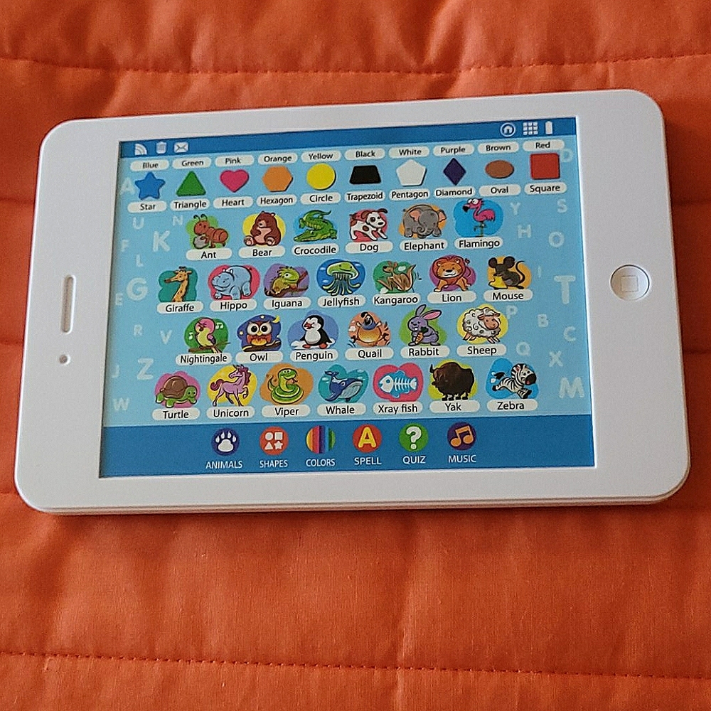 TABLET FOR TOTS